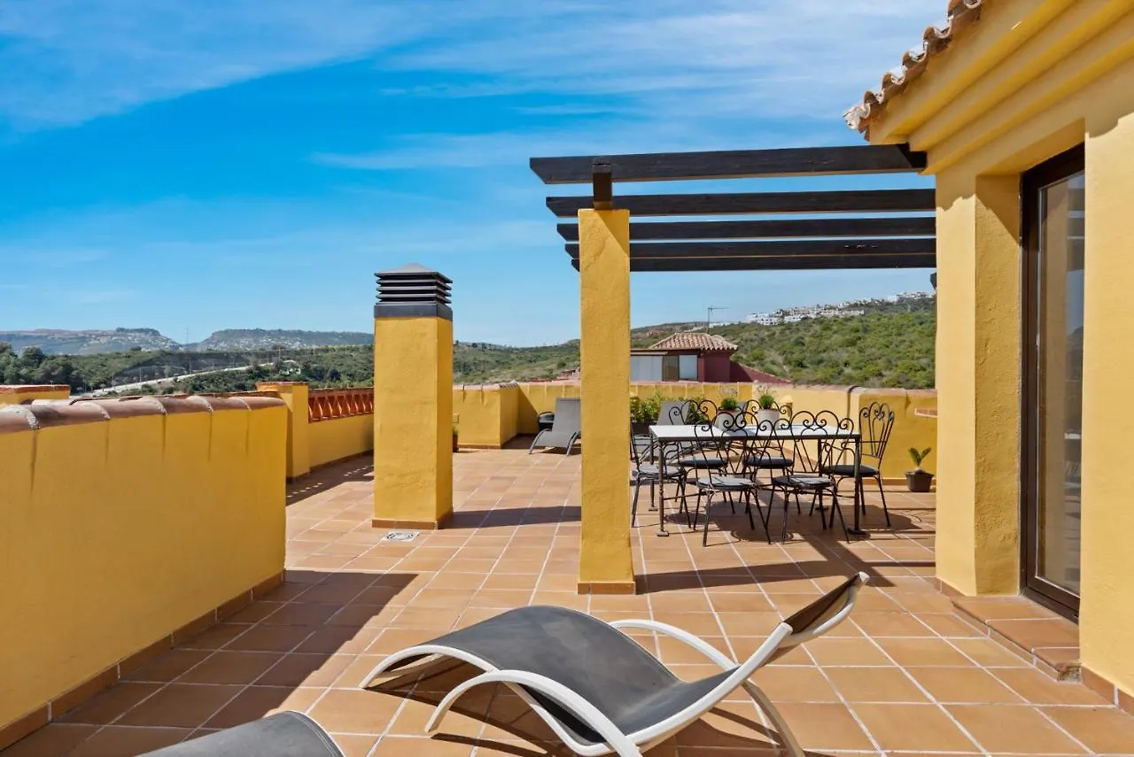 Casares Sunny Terrace With Pool By Costarentals - Ref M25 马尼尔瓦 0*,  西班牙
